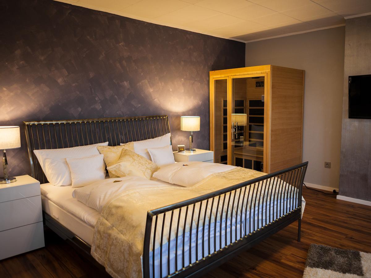 Hotel Zum Burggraf Neuleiningen Extérieur photo